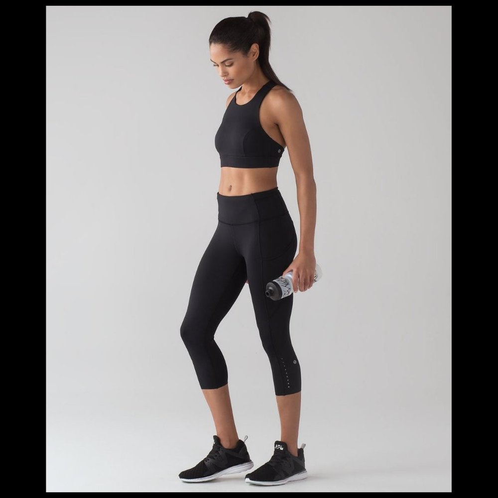Lululemon Fast and Free Crops High Rise Black Sz 8 - LW6AS5S